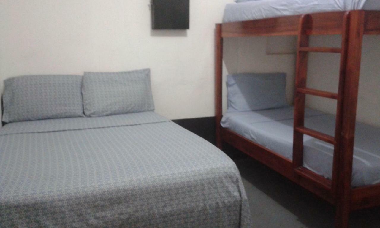 Drifters@One Mile Hostel Negril Exterior photo